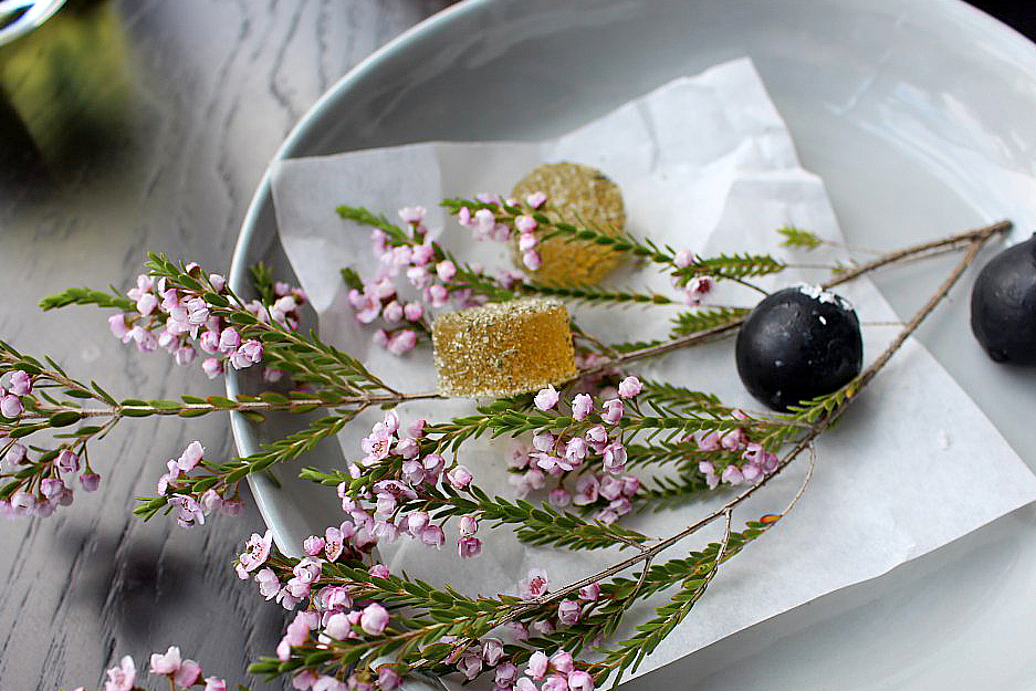 petit four.jpg