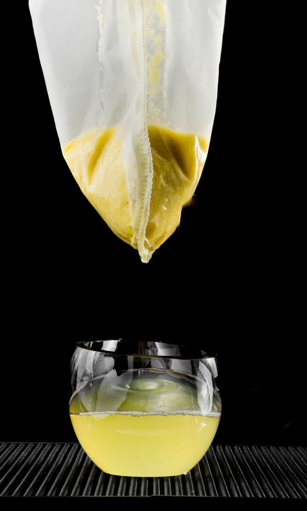 Jugo-de-Piña-Superbag-2_2-scaled.jpg